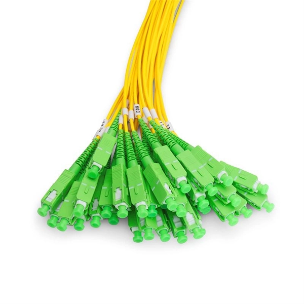 Can the IP address of an aggregation switch be changed  PDF preview