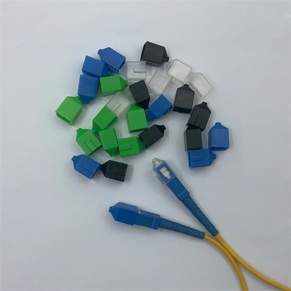 How to arrange the optical cables in the fiber optic terminal box 