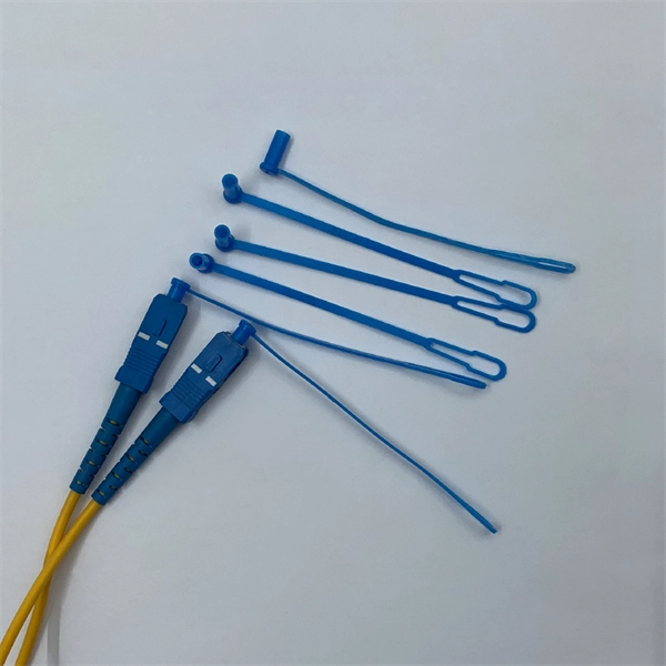 How long of wire should be reserved in the distribution box 