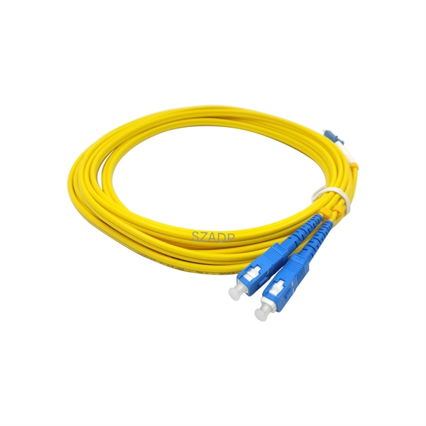Costa Rica large-core diameter optical fiber G 655