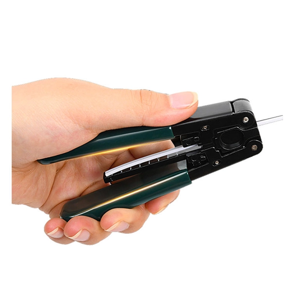 Does a 5G base station have an optical module 